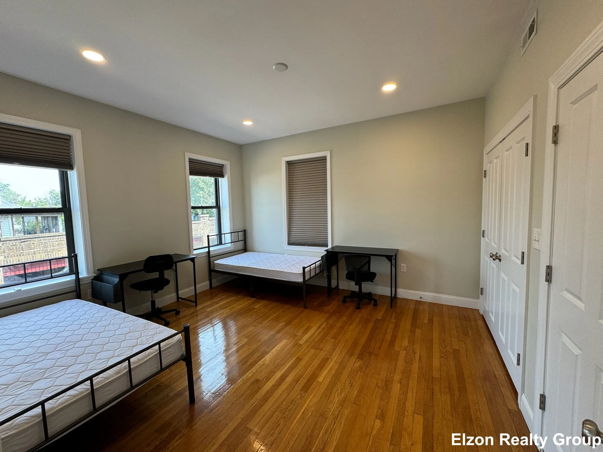 2021 Commonwealth Ave, Brighton