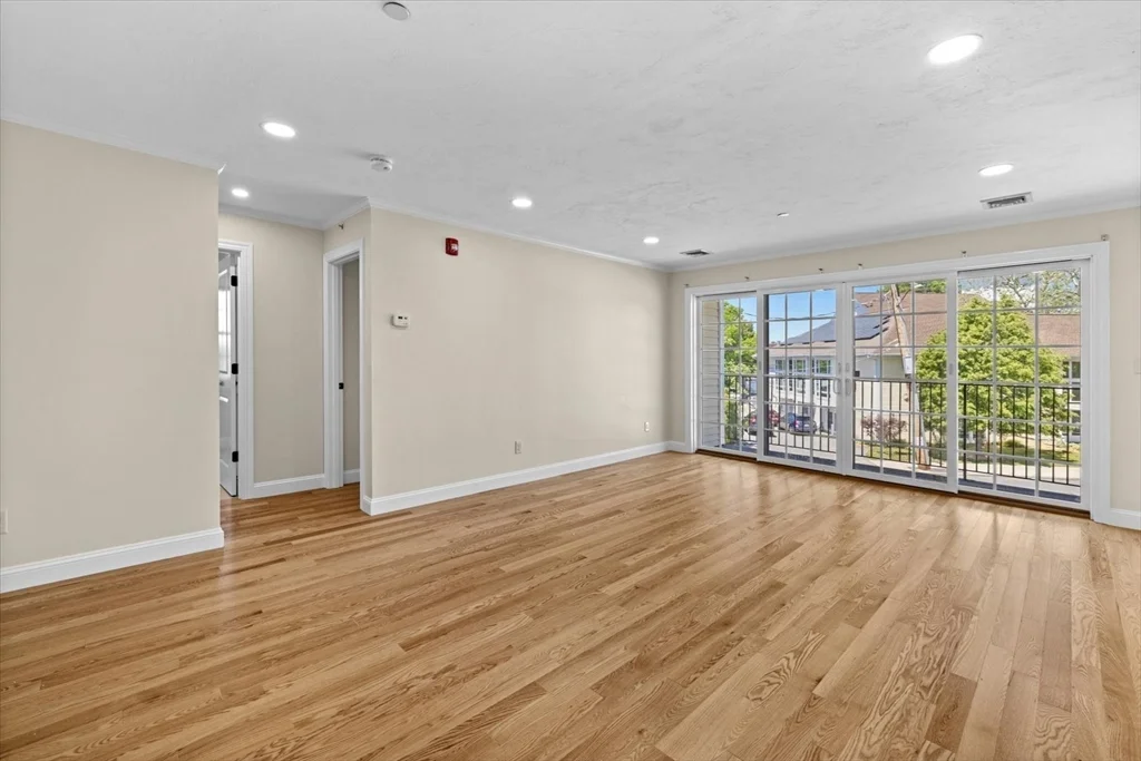 57 Dedham Ave, Needham