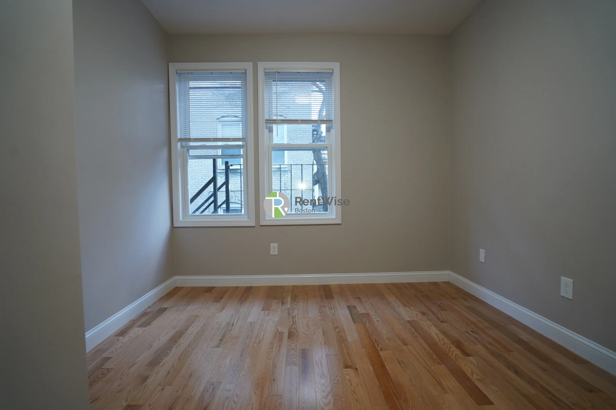 10 Lorraine Ter, Allston