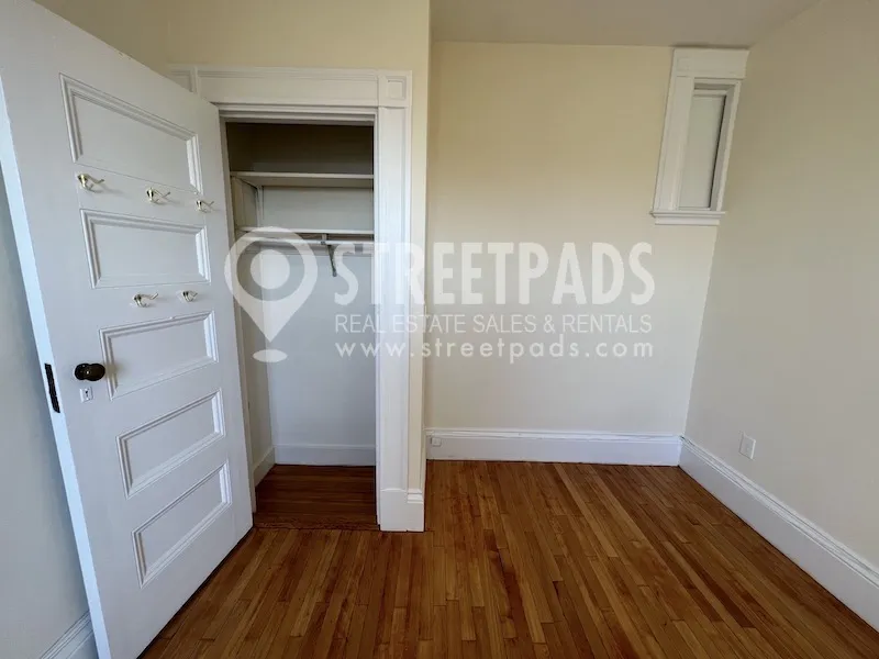 2 Ware St, Mid-Cambridge