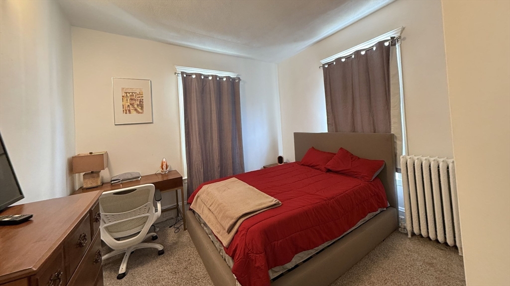 19 Beach Rd, Winthrop