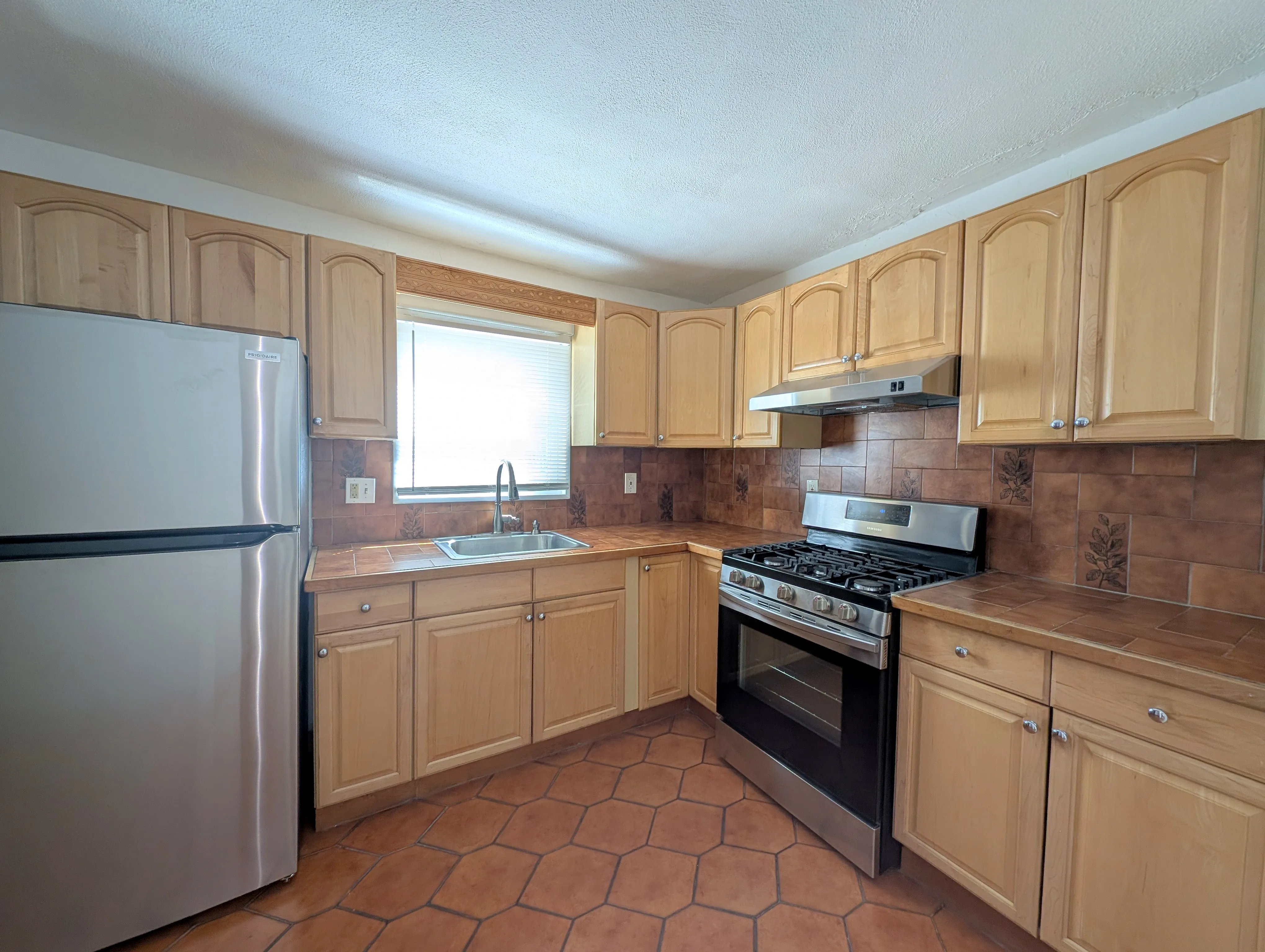 30 Murdock St, Powder House Square