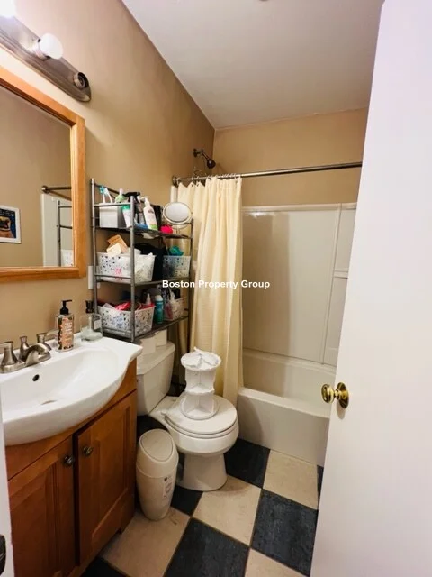 9 Rice St, Brookline
