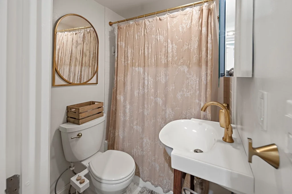 364 Marlborough St, Back Bay