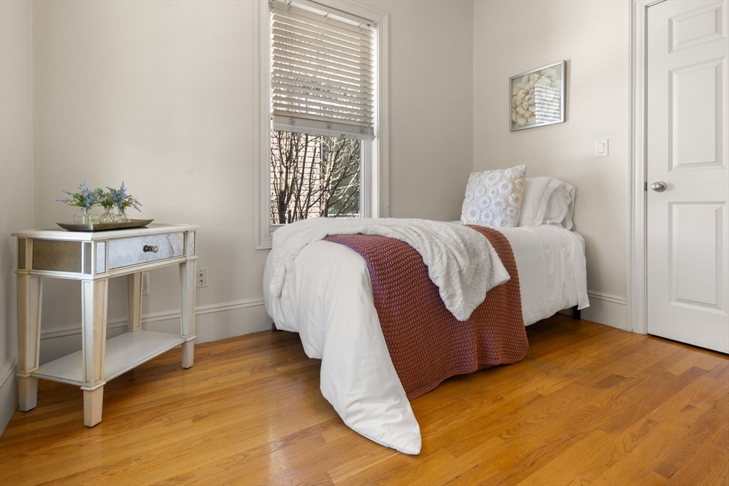 12 I St, South Boston