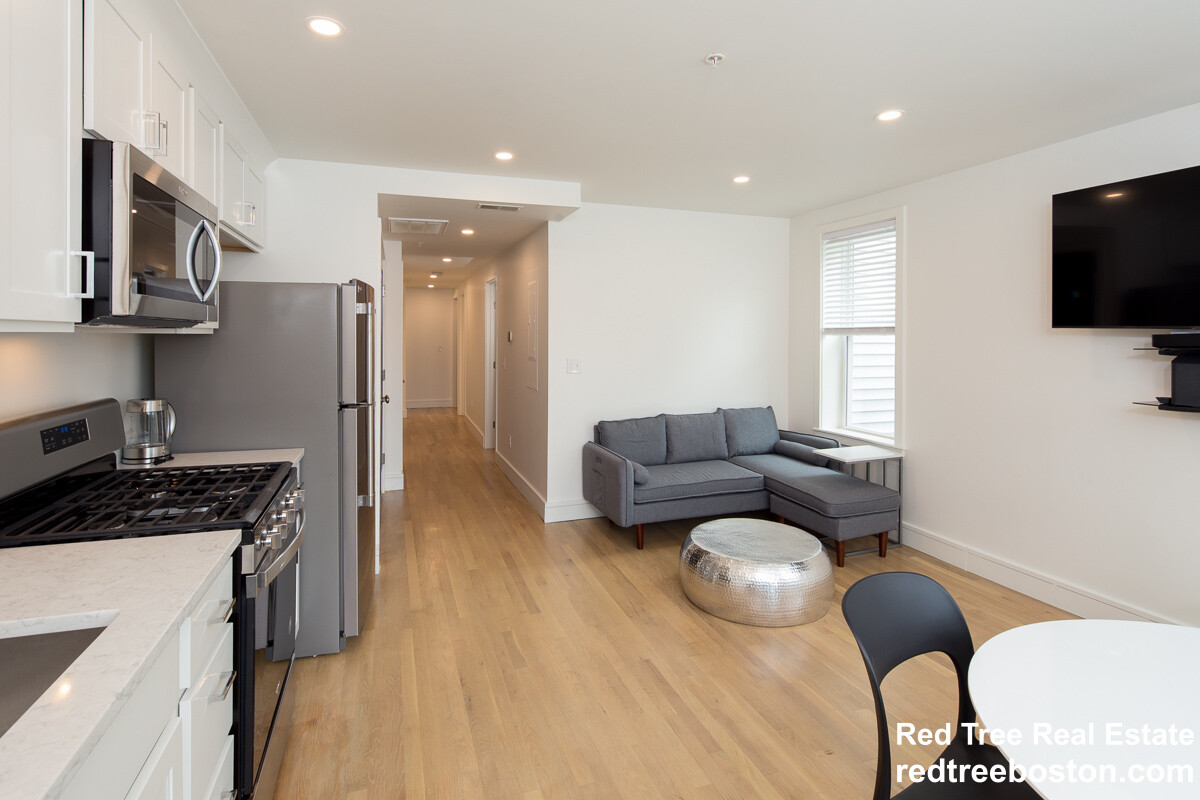 92 Brown St, South Side