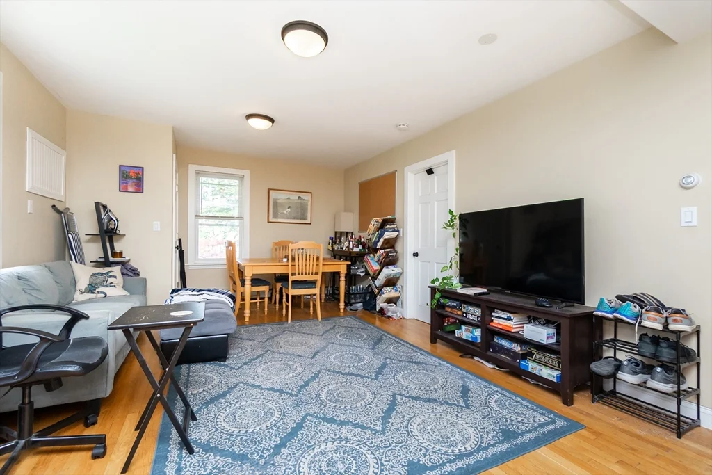 214R Harvard St, Central Square