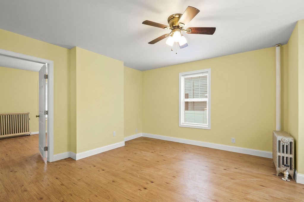 10 Cottage St, Attleboro Falls