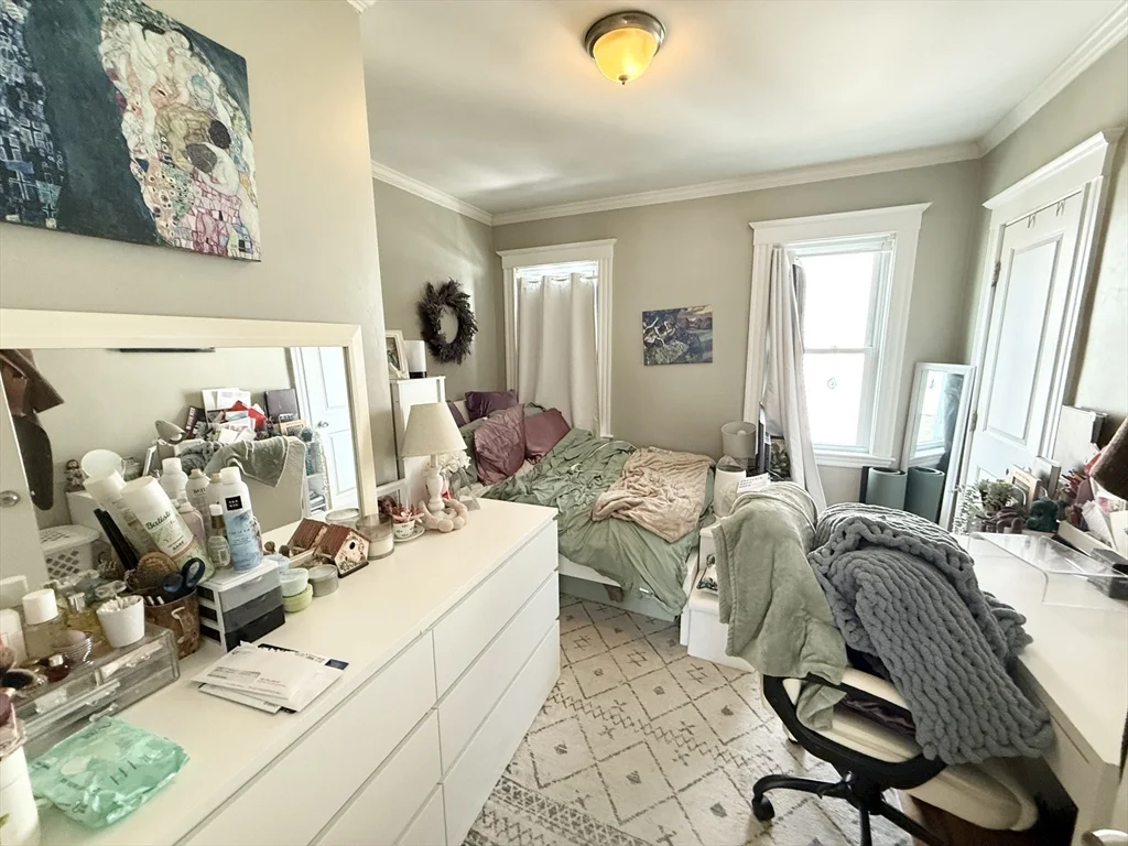 81 Florence, Roslindale