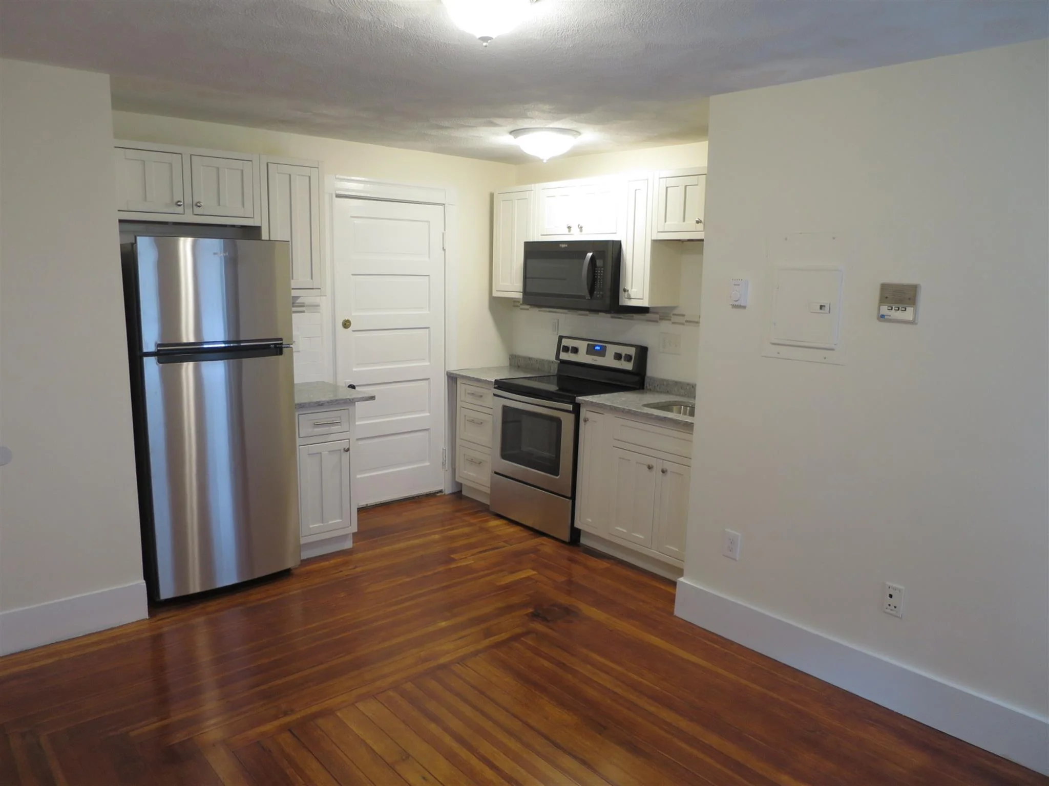 14 Garrison Ave, West Somerville