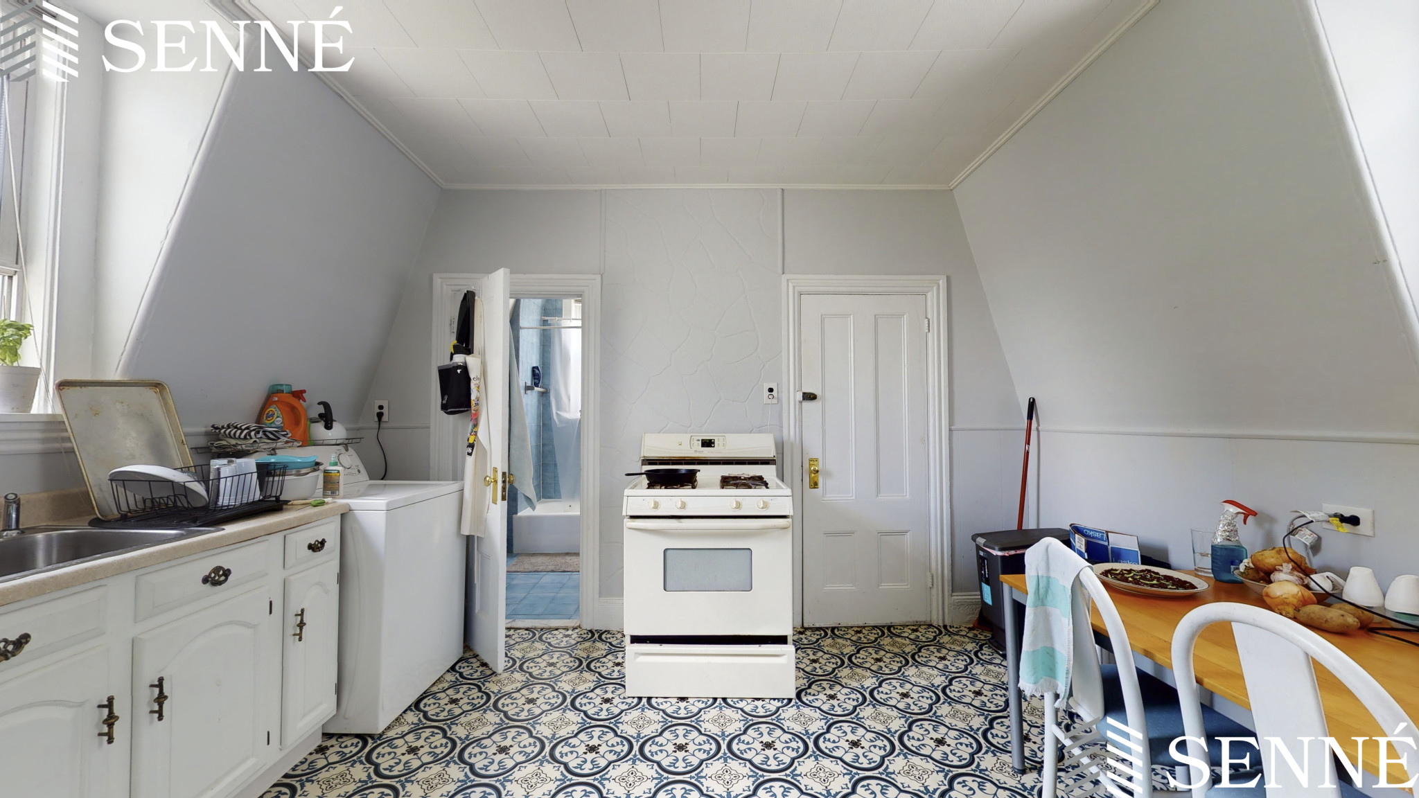 53 Main St, Winter Hill