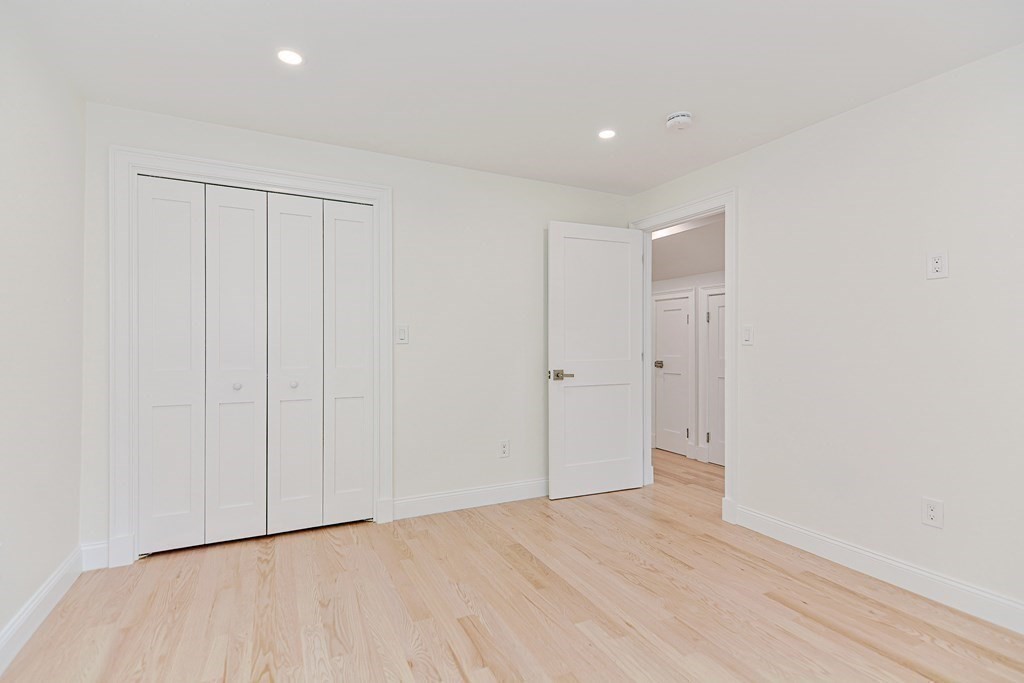 64 Crescent St, Swampscott