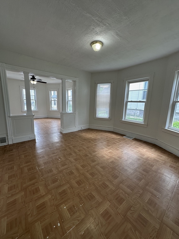 21 18th St, Centralville