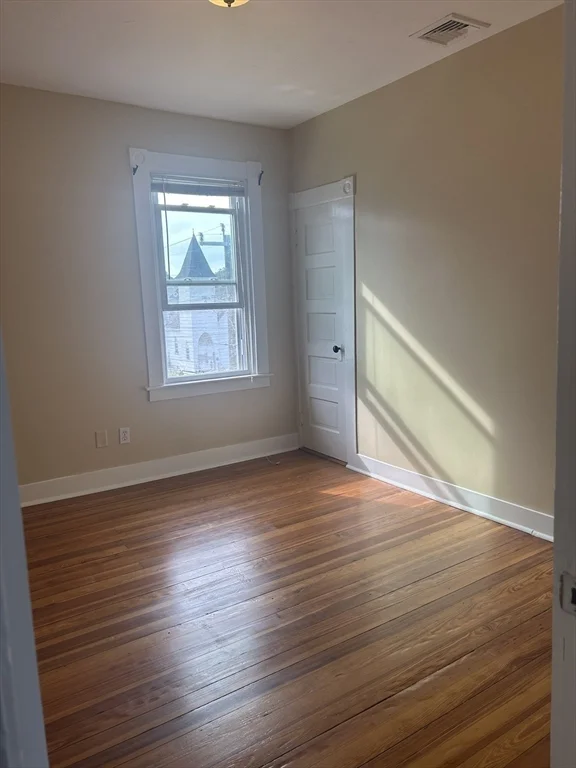 188 Thompson, South End