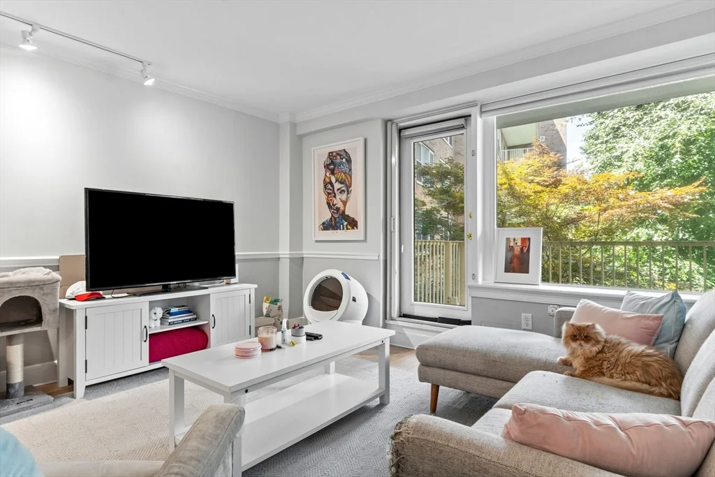 145 Pinckney St, Beacon Hill