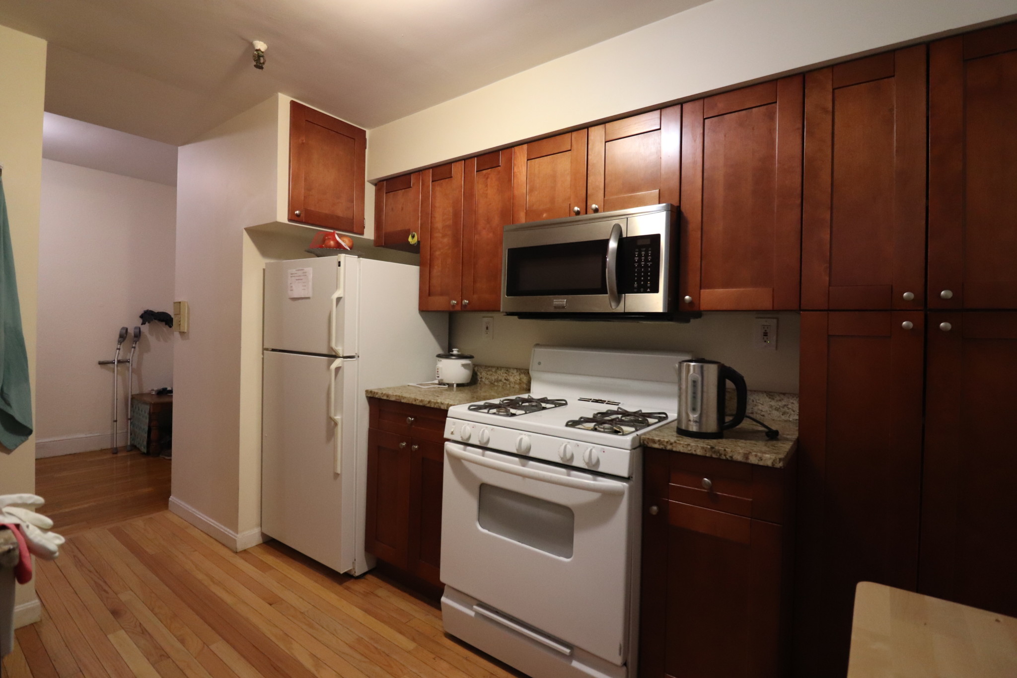 2003 Commonwealth Ave, Brighton