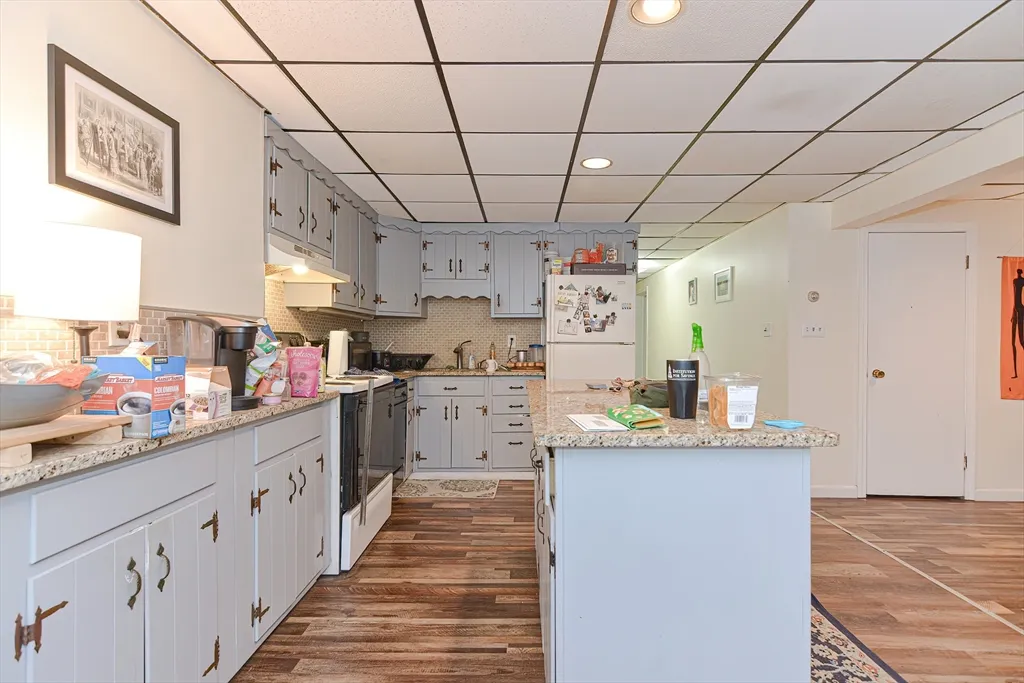 1524 Commonwealth Ave, Brighton