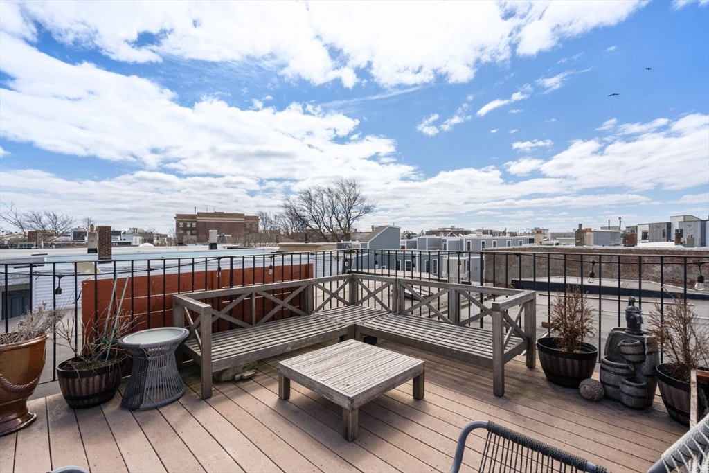 55 Middle St, South Boston