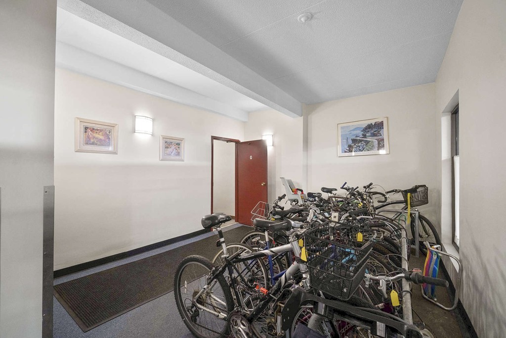 47 Mystic St, Arlington