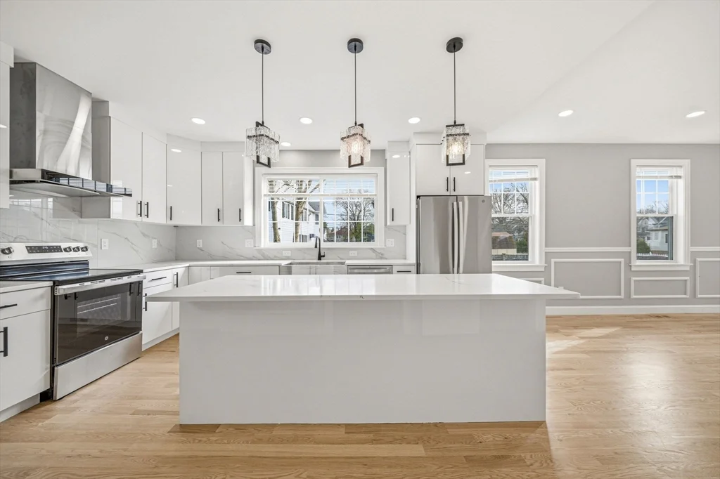 9 Logan Ave, Medford