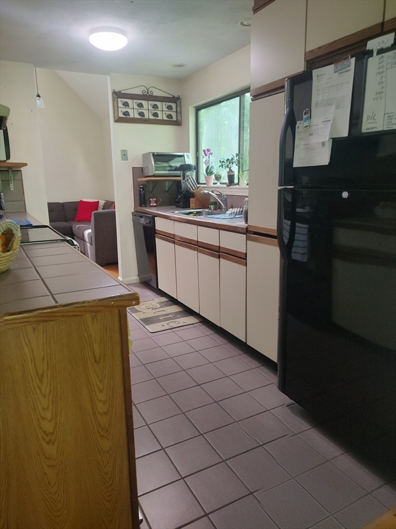 16 Hundred Oaks Ln, Ashland