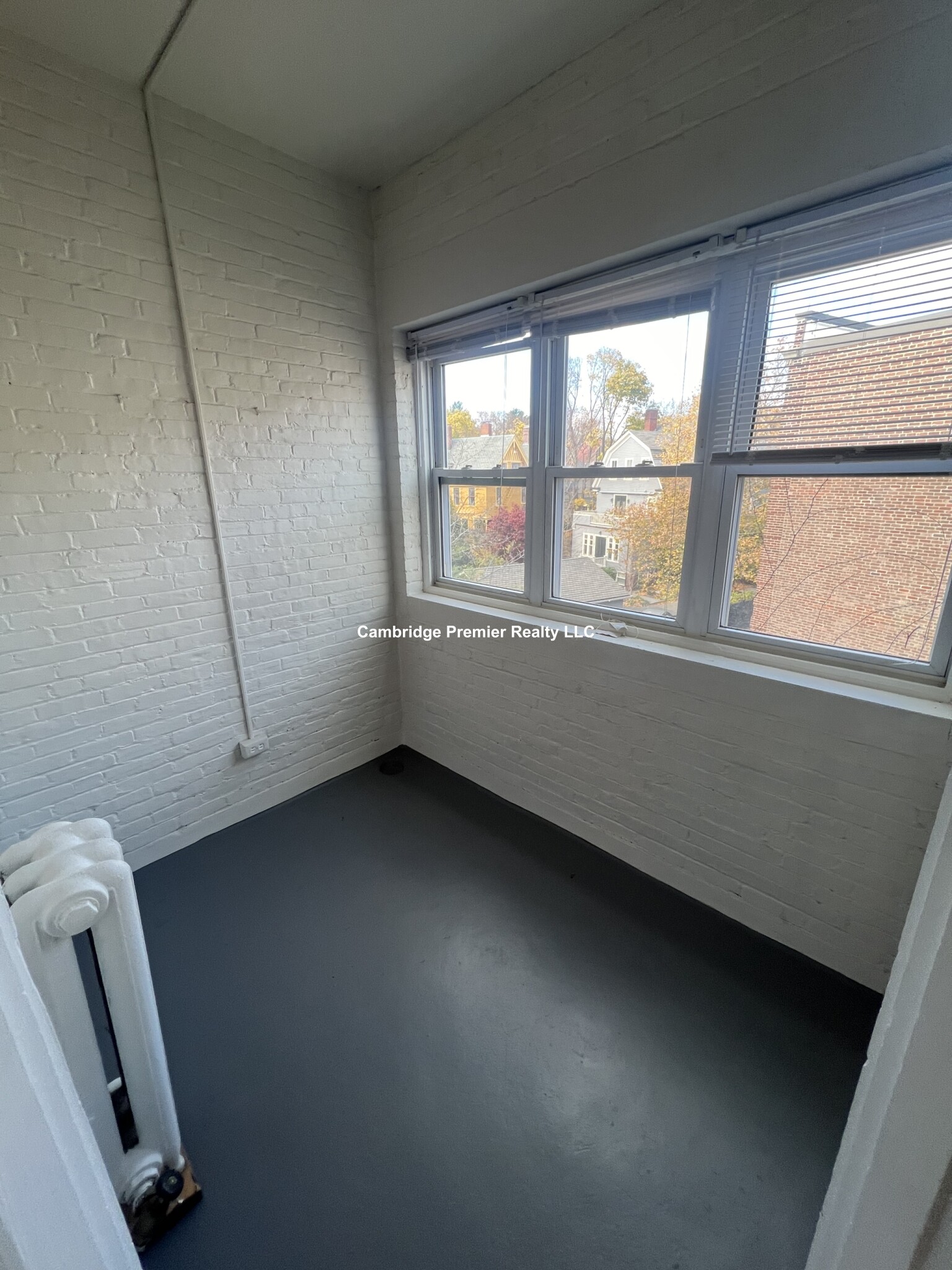 3 Linnaean St, Neighborhood Nine