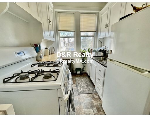 1 bed, 1 bath apartment for rent at 73 Martin St Unit 32, Porter Square — photo 2 of 13