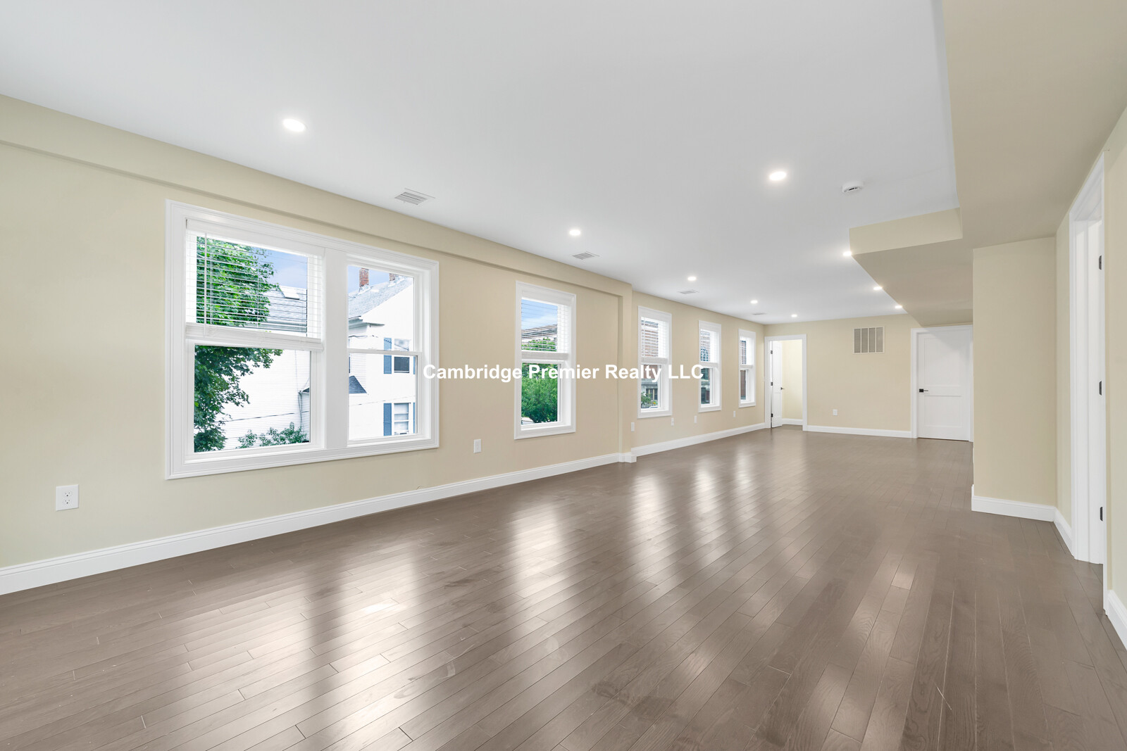 6 bed, 4+ bath apartment for rent at 73 Lexington St Unit 2, Waltham — photo 2 of 29