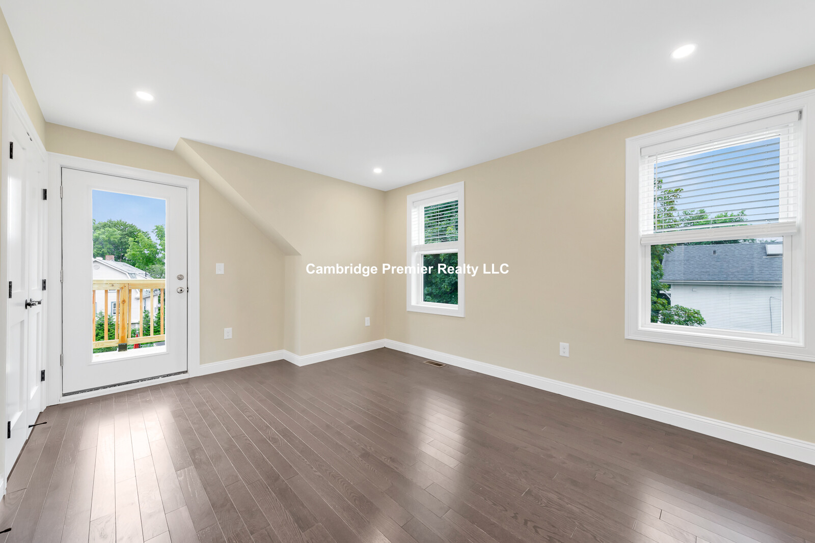 6 bed, 4+ bath apartment for rent at 73 Lexington St Unit 2, Waltham — photo 4 of 29