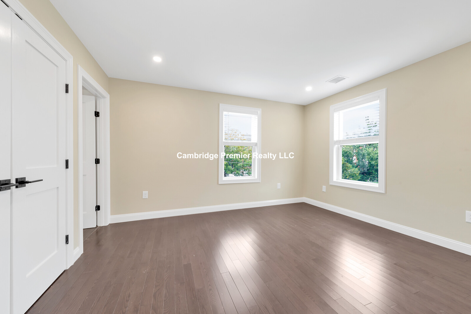 6 bed, 4+ bath apartment for rent at 73 Lexington St Unit 2, Waltham — photo 8 of 29