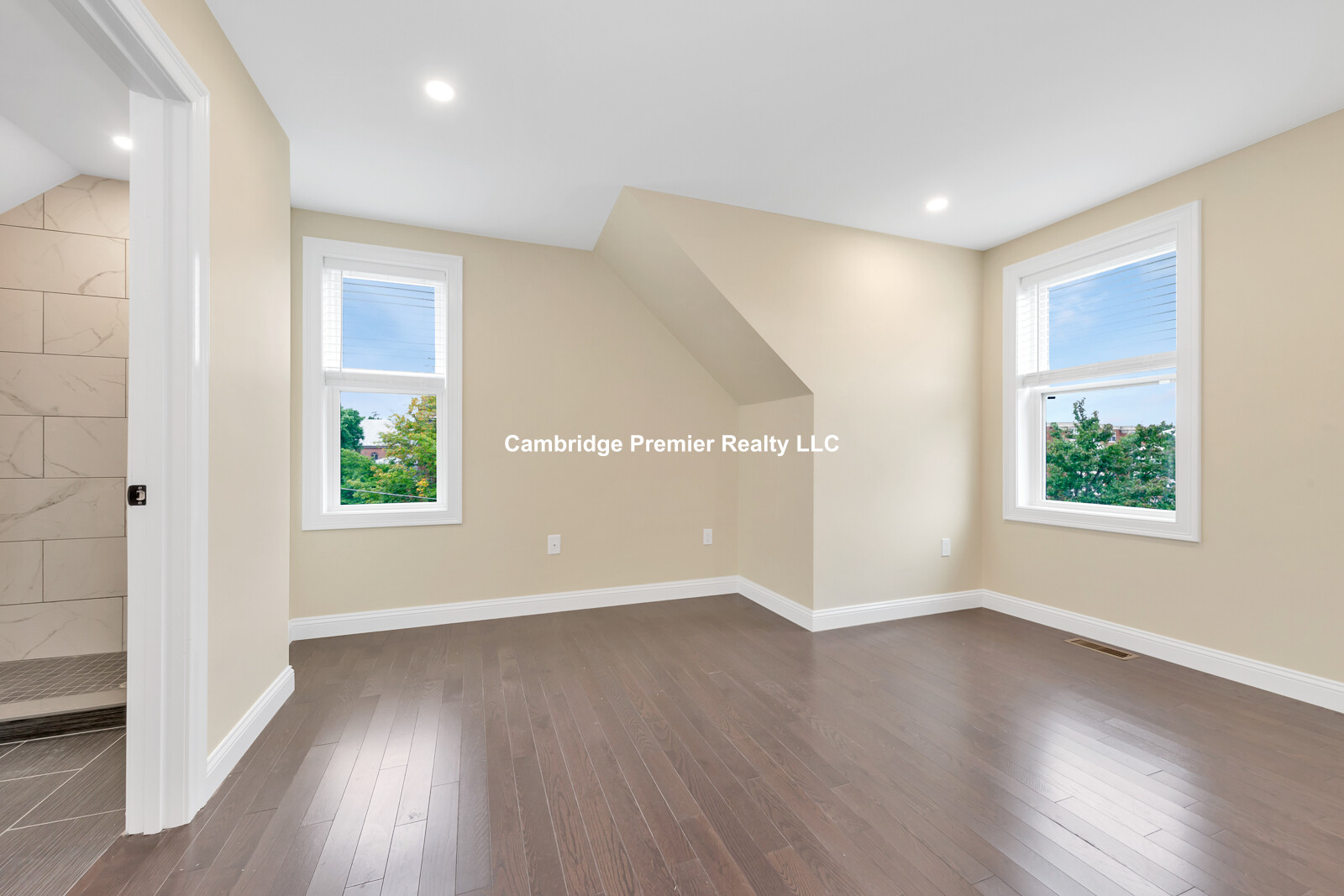 6 bed, 4+ bath apartment for rent at 73 Lexington St Unit 2, Waltham — photo 17 of 29