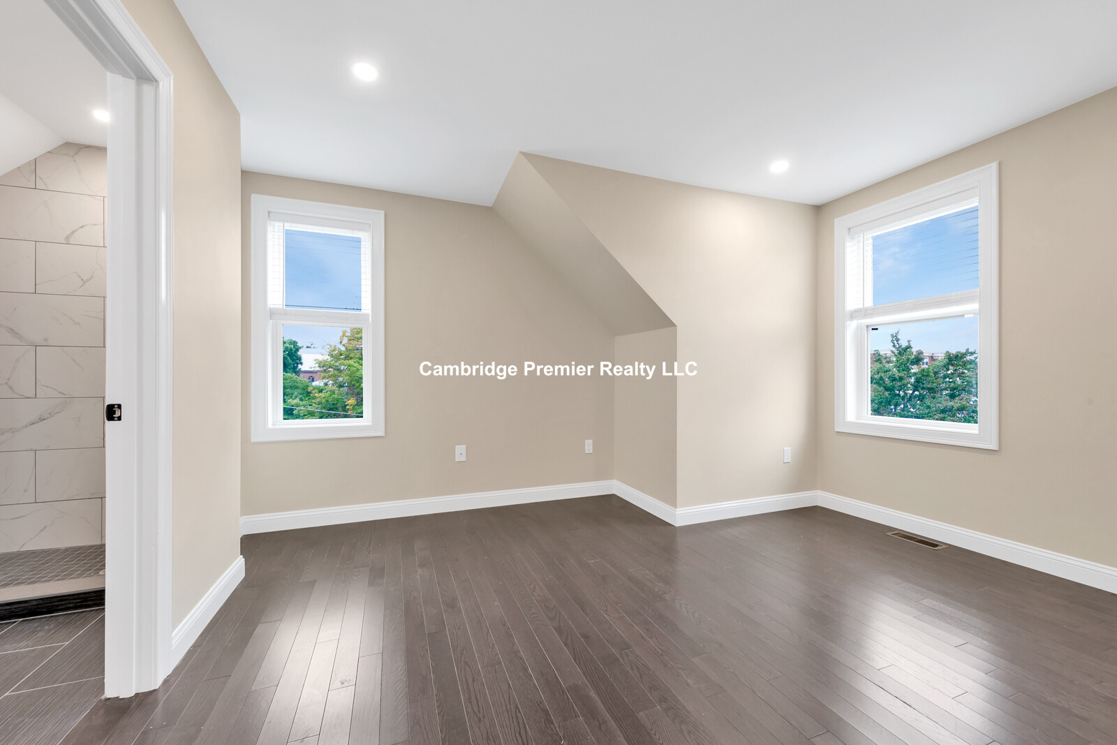 6 bed, 4+ bath apartment for rent at 73 Lexington St Unit 2, Waltham — photo 18 of 29