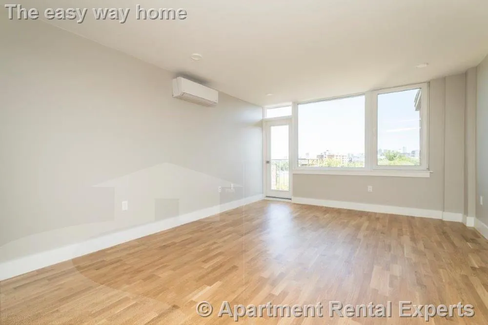 334 Harvard St, Harvard Square