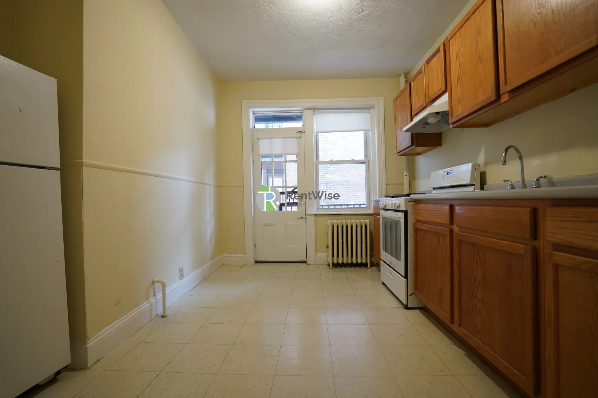 41 Chestnut Hill Ave, Brighton