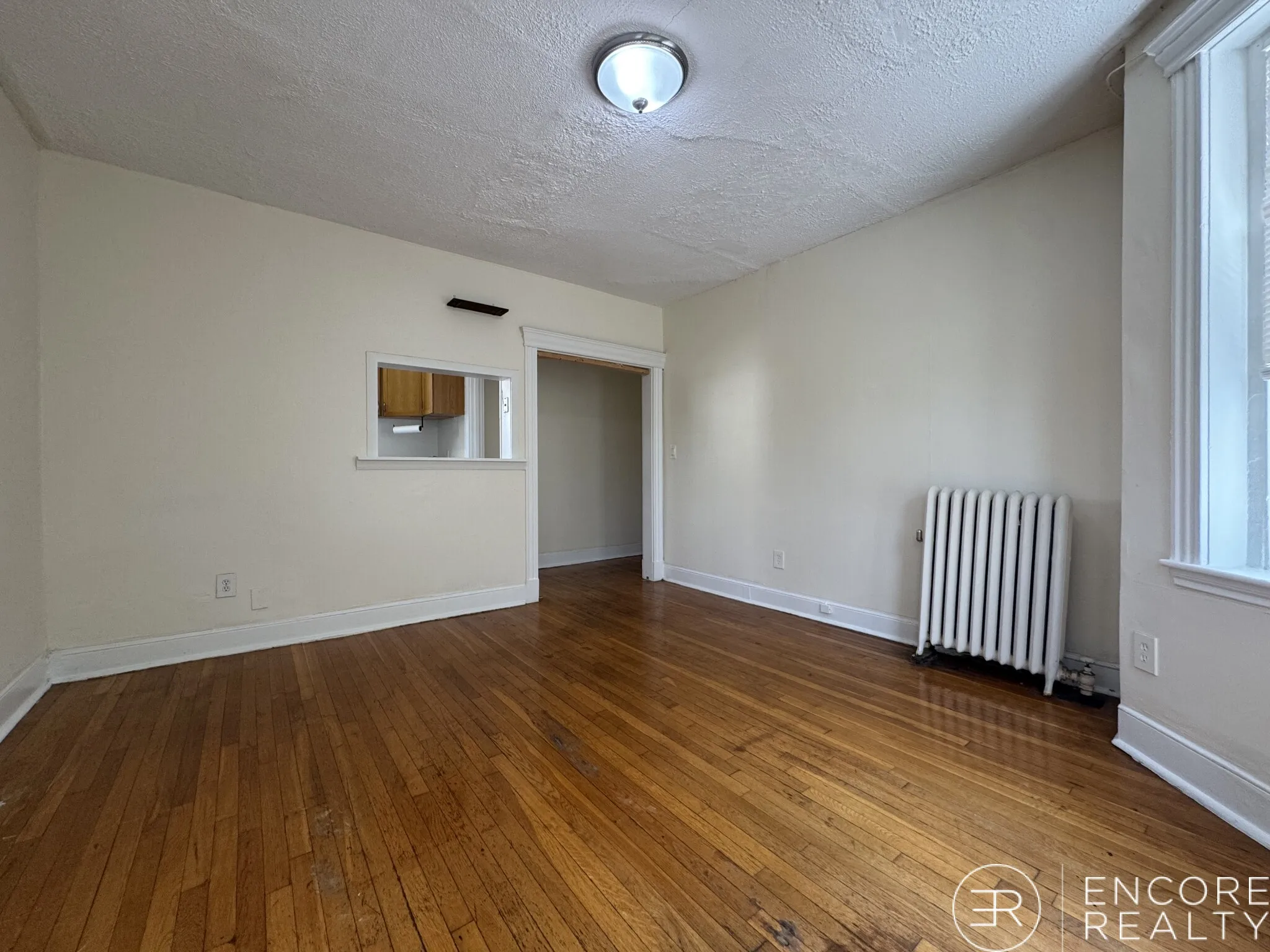 364 Riverway, Mission Hill