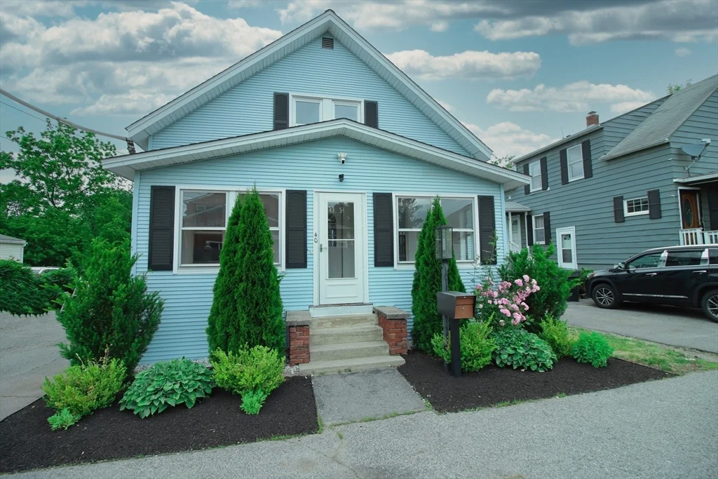 40 Dean Ave, Dracut