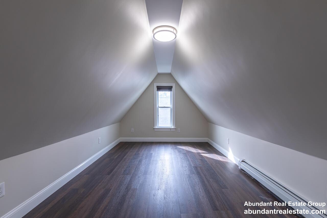 376 Medford St, Winter Hill