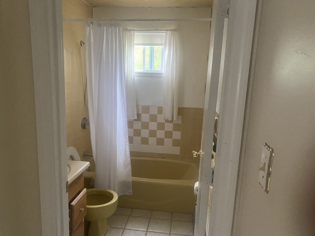 25 Webster Dr, Manomet