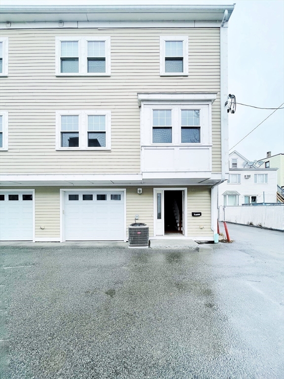 1 Emmet Pl, East Boston