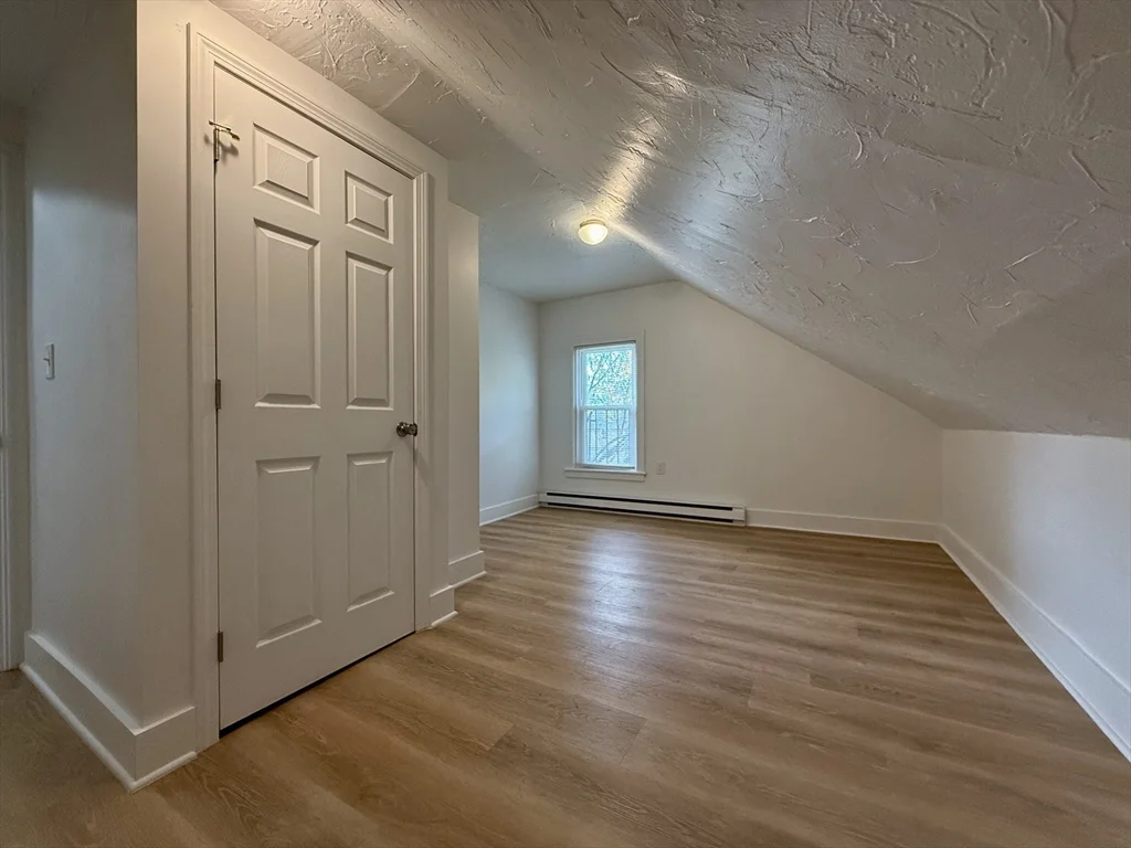 542 Mount Hope St, North Attleboro