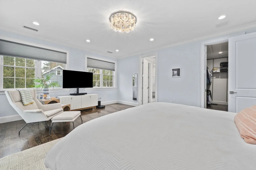11 Woodhaven Rd, Waban