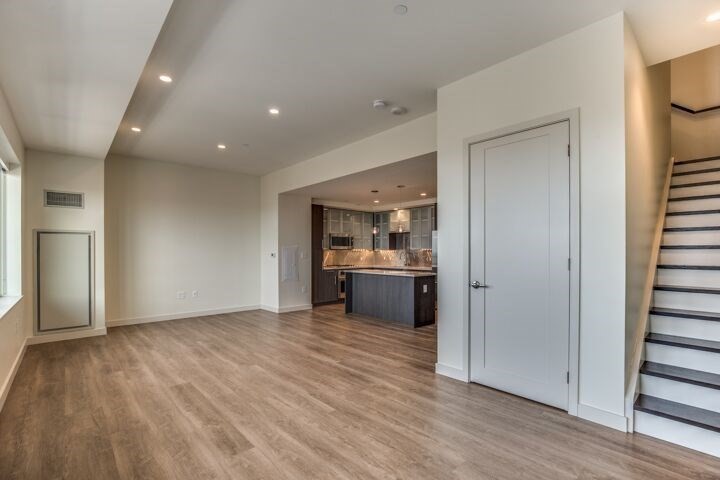 1 Canal St, North End