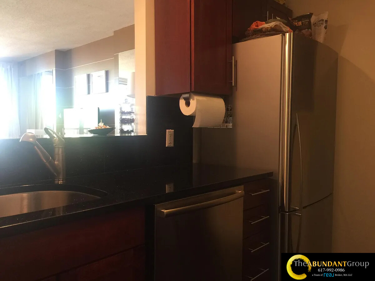 10 Museum Way, East Cambridge