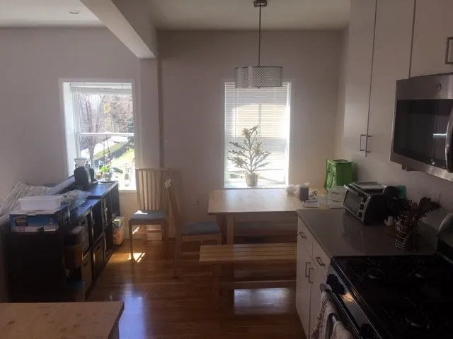 11 Highland Park Ave, Roxbury