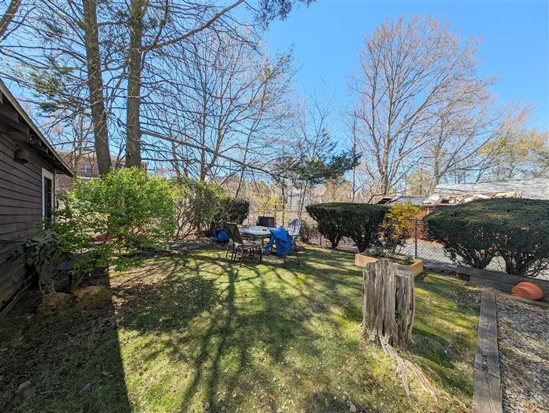 48 Orchard St, Medford