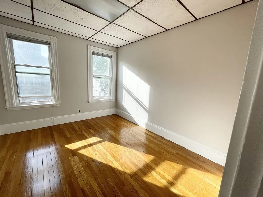 26-28 Harbor View, Dorchester