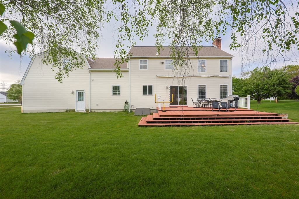 52 Galway Dr, North Attleboro