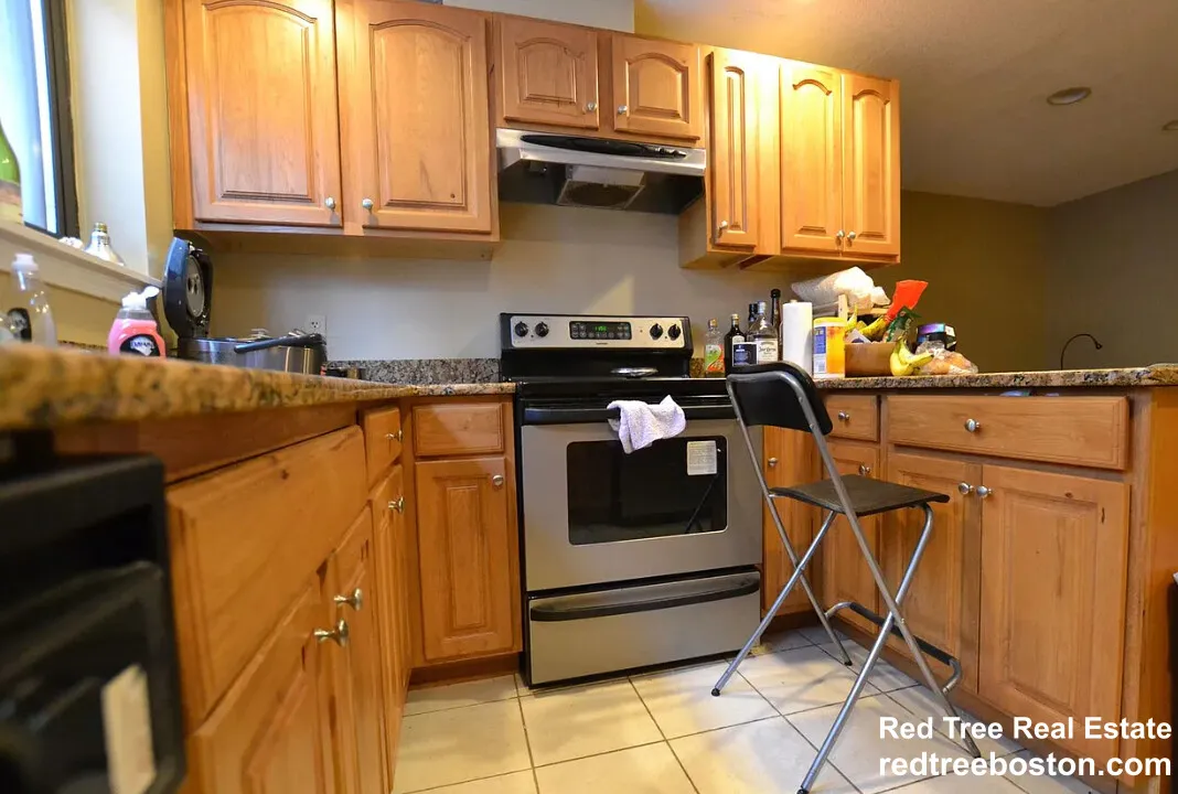 85 Brainerd Rd, Brighton