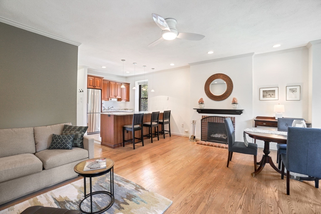 231 West Newton, Back Bay