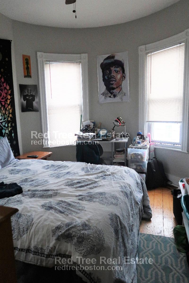 36 Cherokee St, Mission Hill